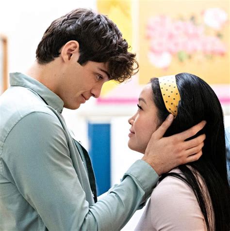 is peter kavinsky and lara jean dating in real life