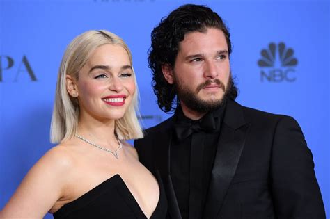 kit emilia dating