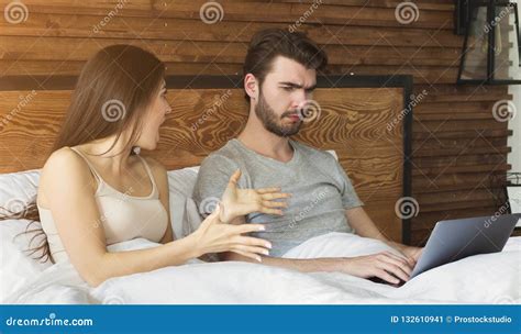 my husband is addicted to dating apps