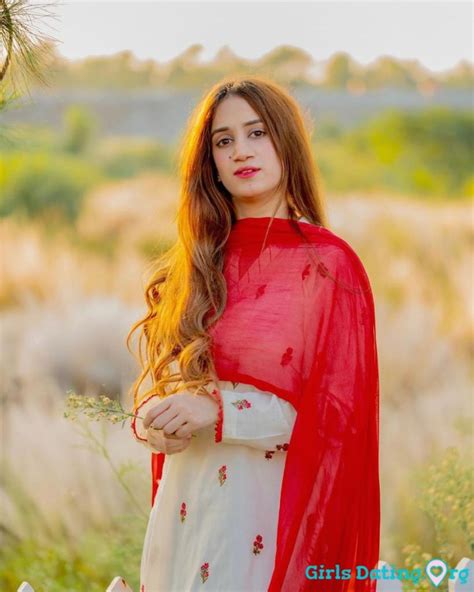 pakistani girl dating 2017