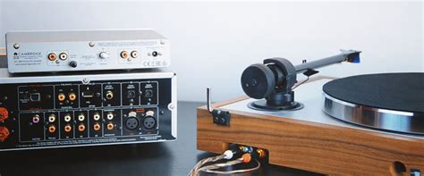 receiver to hook up turntable