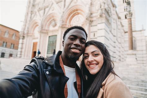 should dating couples go to church together
