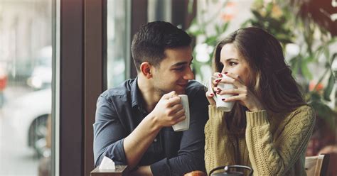 what is the average dating time before moving in together