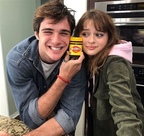 who is noah flynn dating in real life