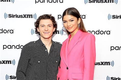 who is zendaya dating now in 2020