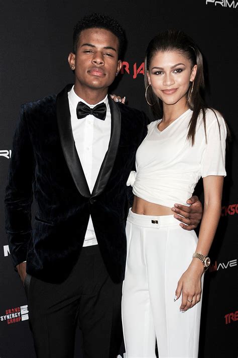 whos dating zendaya