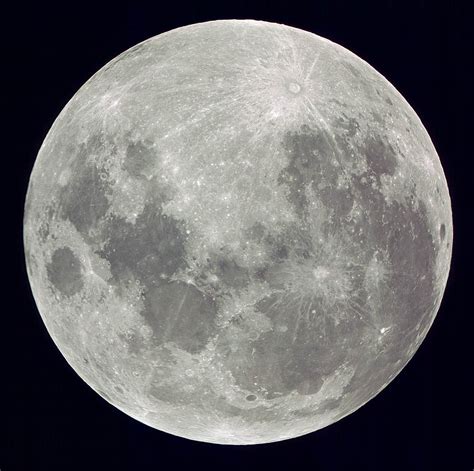 Луна
 2024.04.26 06:45