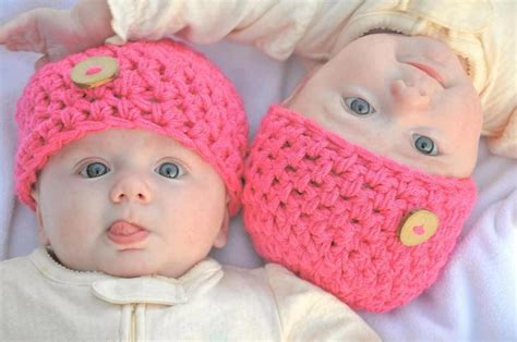 İkiz Bebek Için Taktikler Kadınsal Sayfa Dktoto Resmi - Dktoto Resmi