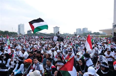 Ada Demo Solidaritas Untuk Palestina Di Depan Kedubes HARTA88 - HARTA88