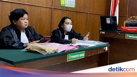 Apes Sudah Kalah Pria Di Surabaya Ditangkap Saat Slot - Slot