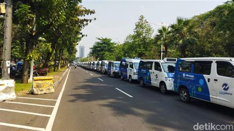 Duduk Perkara Demo Sopir Jaklingko Hingga Parkir Angkot GERBANG88 - GERBANG88