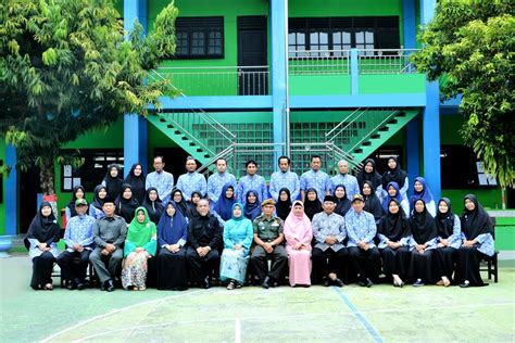 Smp Bahrul Ulum Surabaya Sekolah Berbasis Ajaran Islam Mpodewa - Mpodewa