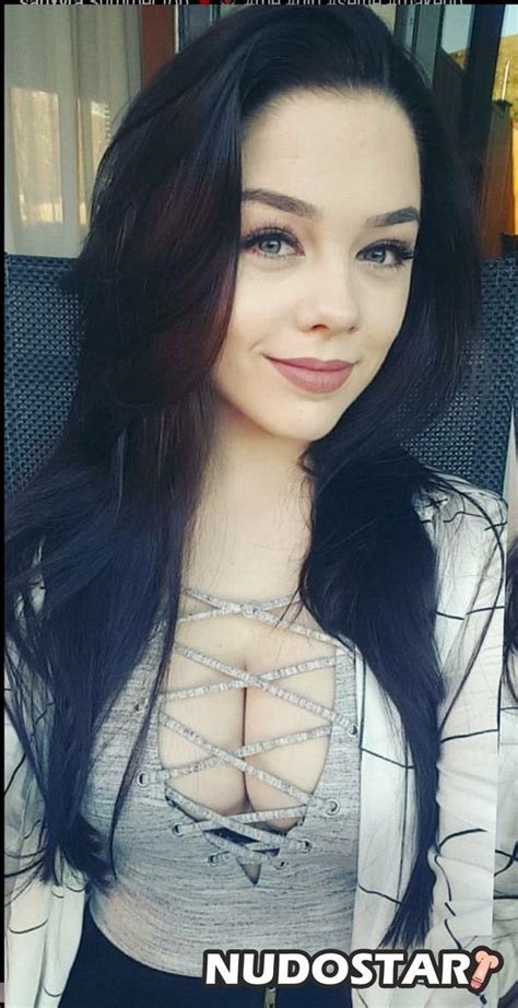 Preview 4 of Abl0ndegirl Nude Patreon Leaks