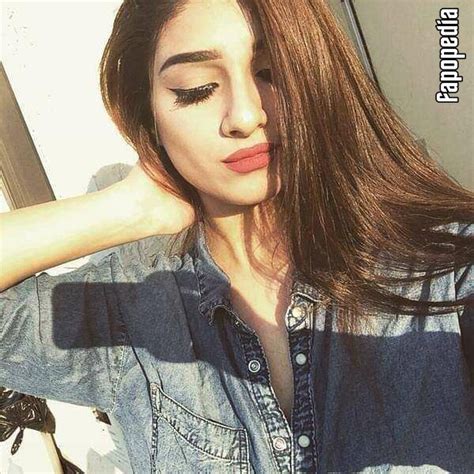 Preview 2 of Alishba Sheikh Leak Lea Onlyfans