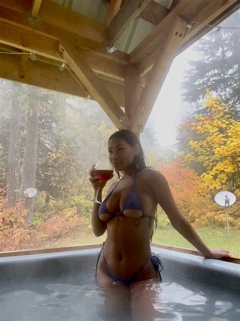 Preview 1 of Allofsoklaya Nude Nuda Onlyfans