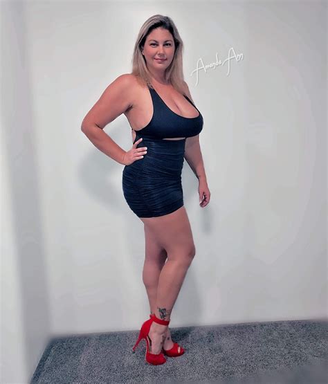 Preview 1 of Amandaawnn Onlyfans Tits Big
