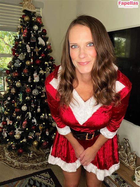 Preview 3 of Annabelle Flowers Comk Onlyfans