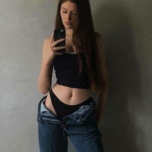 Babyyavyya OnlyFans channel