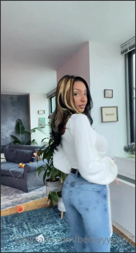 Preview 3 of Beckyyyyyyy7 Onlyfans Nude Photo Leaks