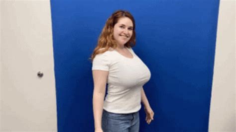 Preview 2 of Big Boobs Bounce Out Of Bra Onlyfans Nudes Leaks