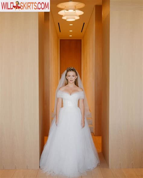 Preview 3 of Billie Lourd Instagram Leaked