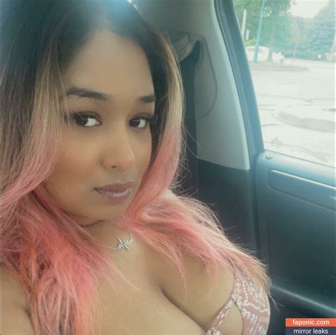 Preview 1 of Billiondollarboobs Onlyfans Raw Leaks