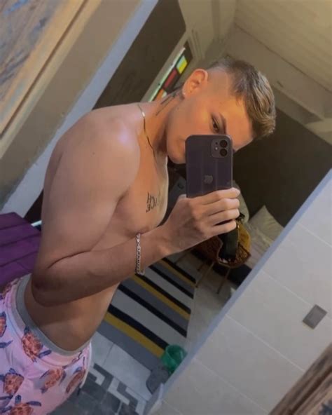 Preview 3 of Brayan Santamaria Instagram Nude Leaked