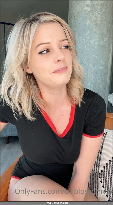 Preview 1 of Bri Blossom Onlyfans Leak Exclusive Leaked