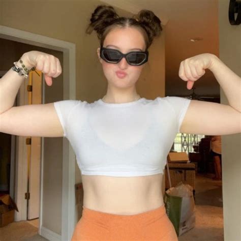 Preview 2 of Brooklyn Benzz Onlyfans Naked Pic