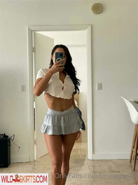 Preview 1 of Bruluccas25 Leak Onlyfans