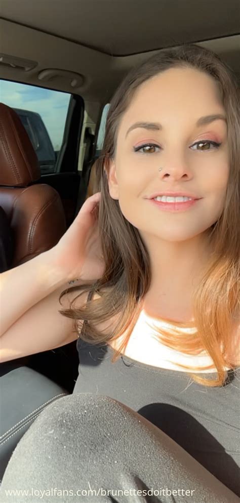 Brunettesdoitbetter OnlyFans channel