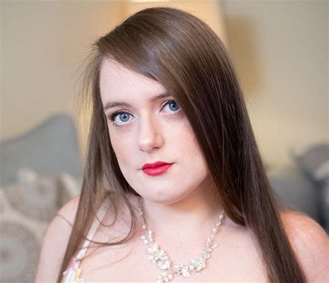 Preview 3 of Bubbly Zinnie Onlyfans Nude Flashing