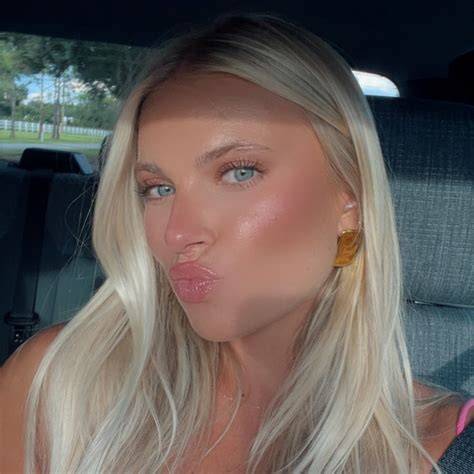 Cayla Feet OnlyFans channel