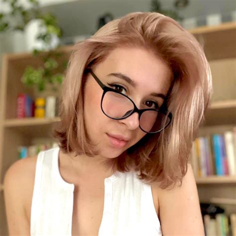 Preview 4 of Celine_petit_vip Onlyfans Leak Reddit Leaks