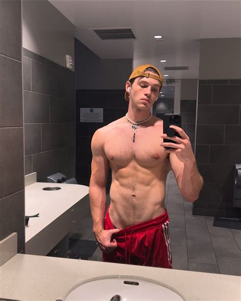 Preview 3 of Chase Stobbe Nudes Only Fans Leak