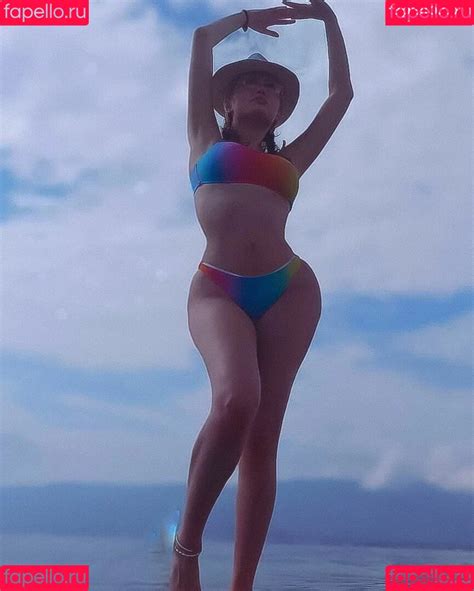 Preview 2 of Cheryboom Leak Leaked Nude Photo
