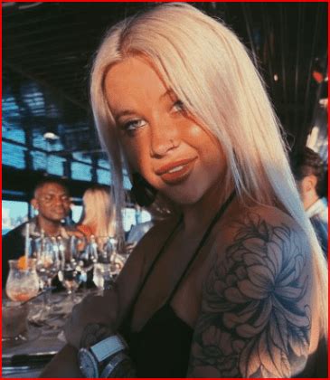 Preview 4 of Christen Whitman Coml Onlyfans