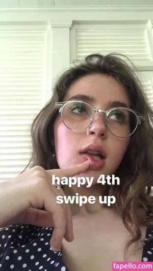Clairo Nude Nudes Onlyfans Telegram channel preview