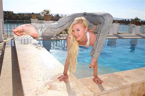 Preview 2 of Contortionist Zlata Naked Telegram Leaked Video