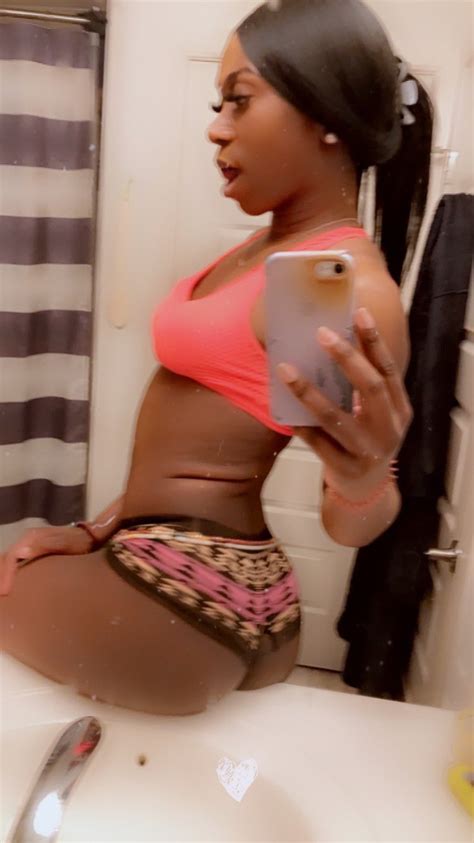 Preview 2 of Damndenise Onlyfans Archive