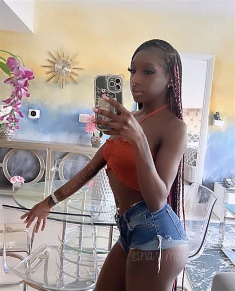 Easha Mae OnlyFans channel