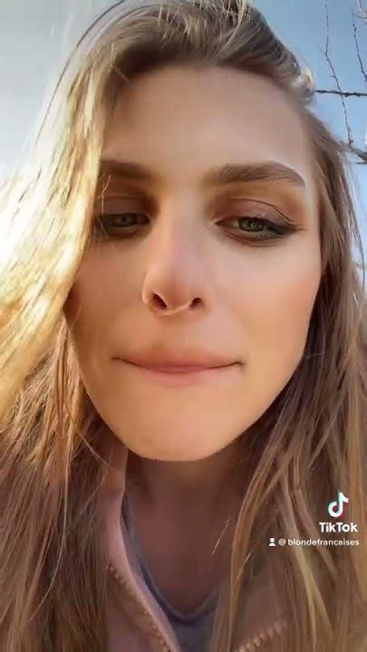 Preview 4 of Elisablonde Tits Big