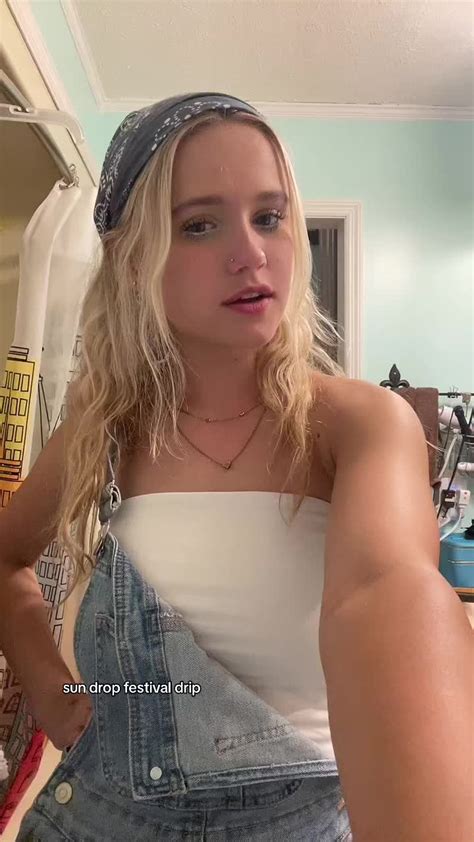 Preview 3 of Elizabethgrantfandom Vip Onlyfans