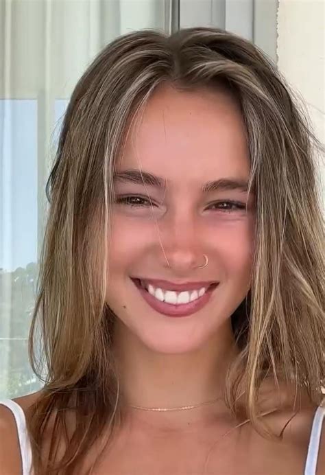 Preview 1 of Ella Alexandra Onlyfans Leaks Leaks Online
