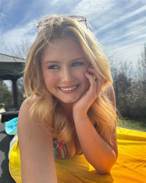 Ellabelle1 OnlyFans channel