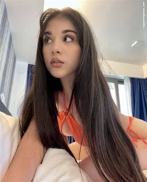 Ellawaifuuxo Leaks Nude Leaked Photos Telegram channel preview
