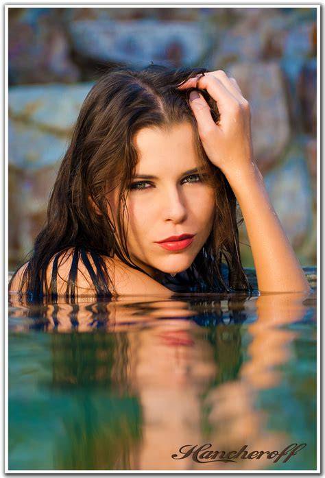 Ellen Slusarchi OnlyFans channel