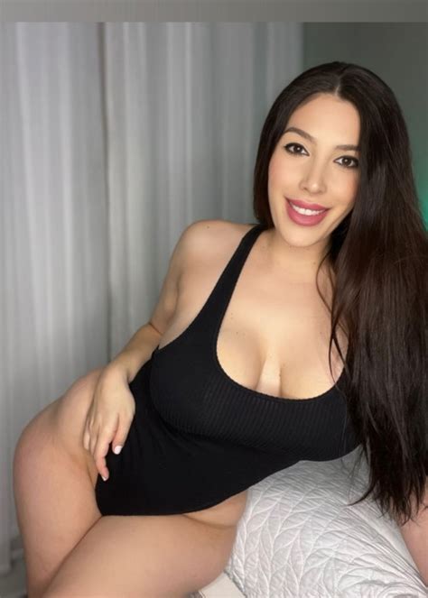 Emanicolee OnlyFans channel