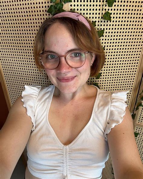 Preview 1 of Emma_55 Nude Onlyfans
