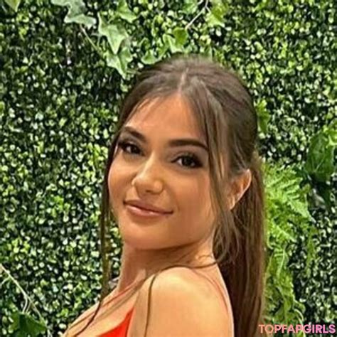 Preview 4 of Emme Onlyfans Leaked Nude